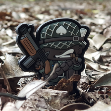 Load image into Gallery viewer, Tiny Hats: WWII Assault Class